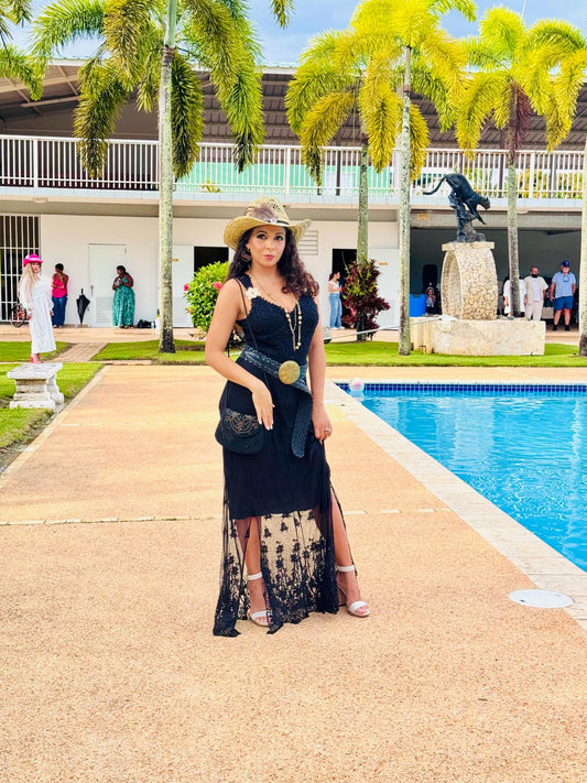 Vestido Negro Salvaje